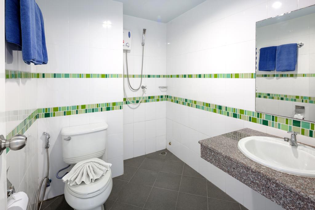 Phusita House 2 Otel Patong Dış mekan fotoğraf