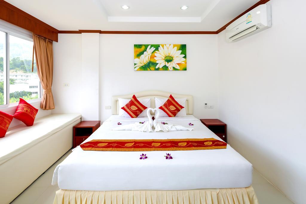 Phusita House 2 Otel Patong Dış mekan fotoğraf
