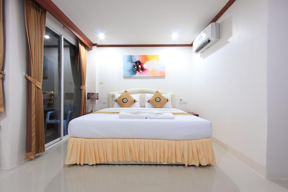 Phusita House 2 Otel Patong Dış mekan fotoğraf